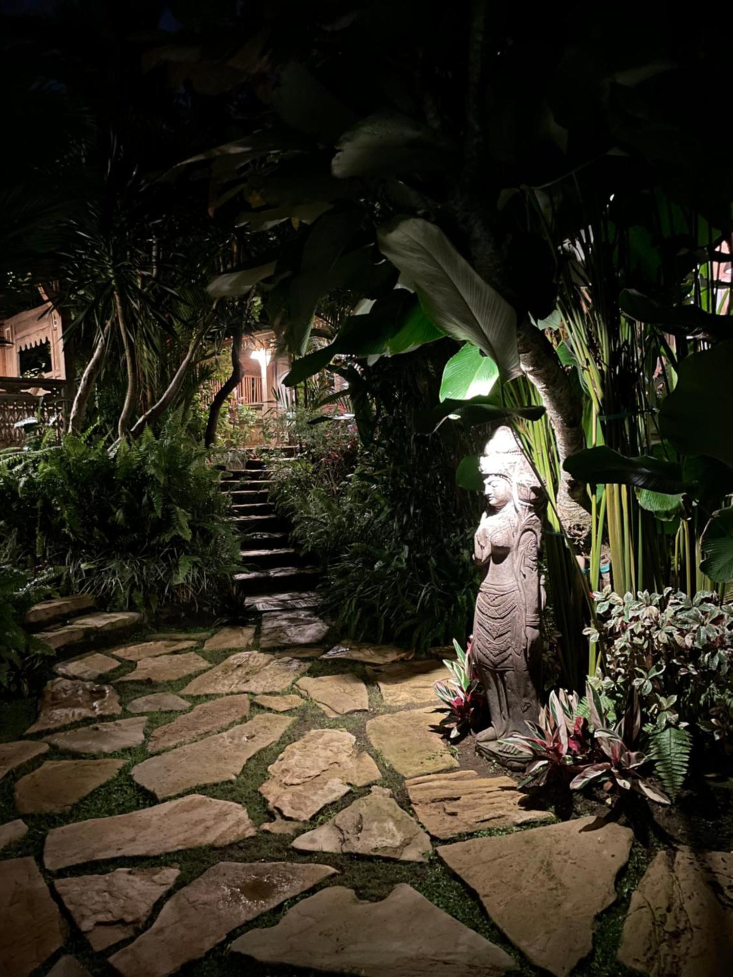 Umakayu Joglo Villa Canggu - Boutique Hotel Extérieur photo